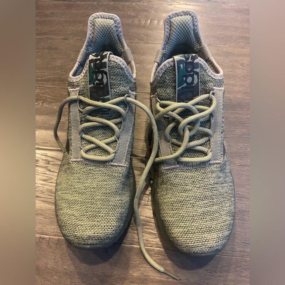 Addidas Cloudfoam men’s tennis shoes